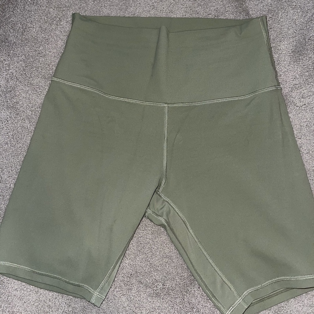 Lululemon Align 8” Short